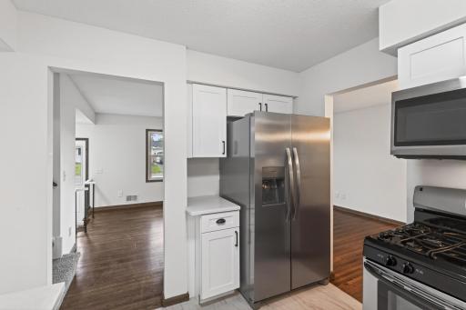 9225 Northwood Parkway, Minneapolis, MN 55427