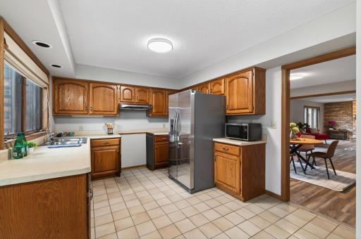 11245 57th Avenue N, Minneapolis, MN 55442