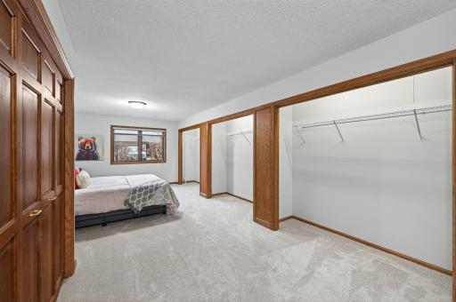 11245 57th Avenue N, Minneapolis, MN 55442