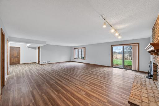 11245 57th Avenue N, Minneapolis, MN 55442
