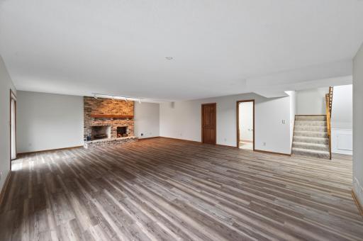 11245 57th Avenue N, Minneapolis, MN 55442