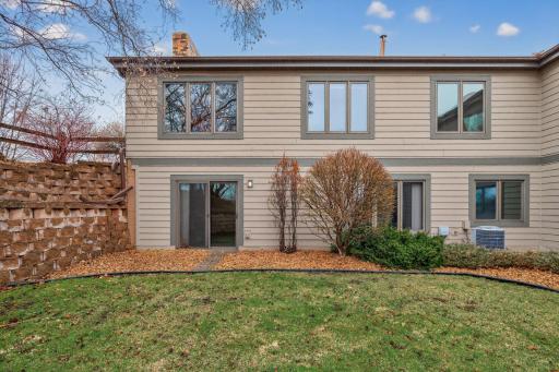 11245 57th Avenue N, Minneapolis, MN 55442