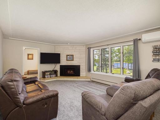 850 W Main St Isle MN 56342 USA-035-114-Living Room-MLS_Size.jpg