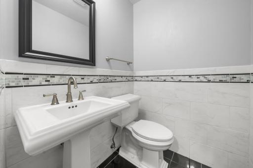 1st Floor Bath