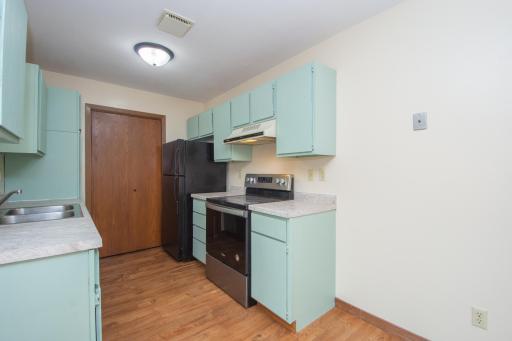 2231 32nd Avenue S, Fargo, ND 58103