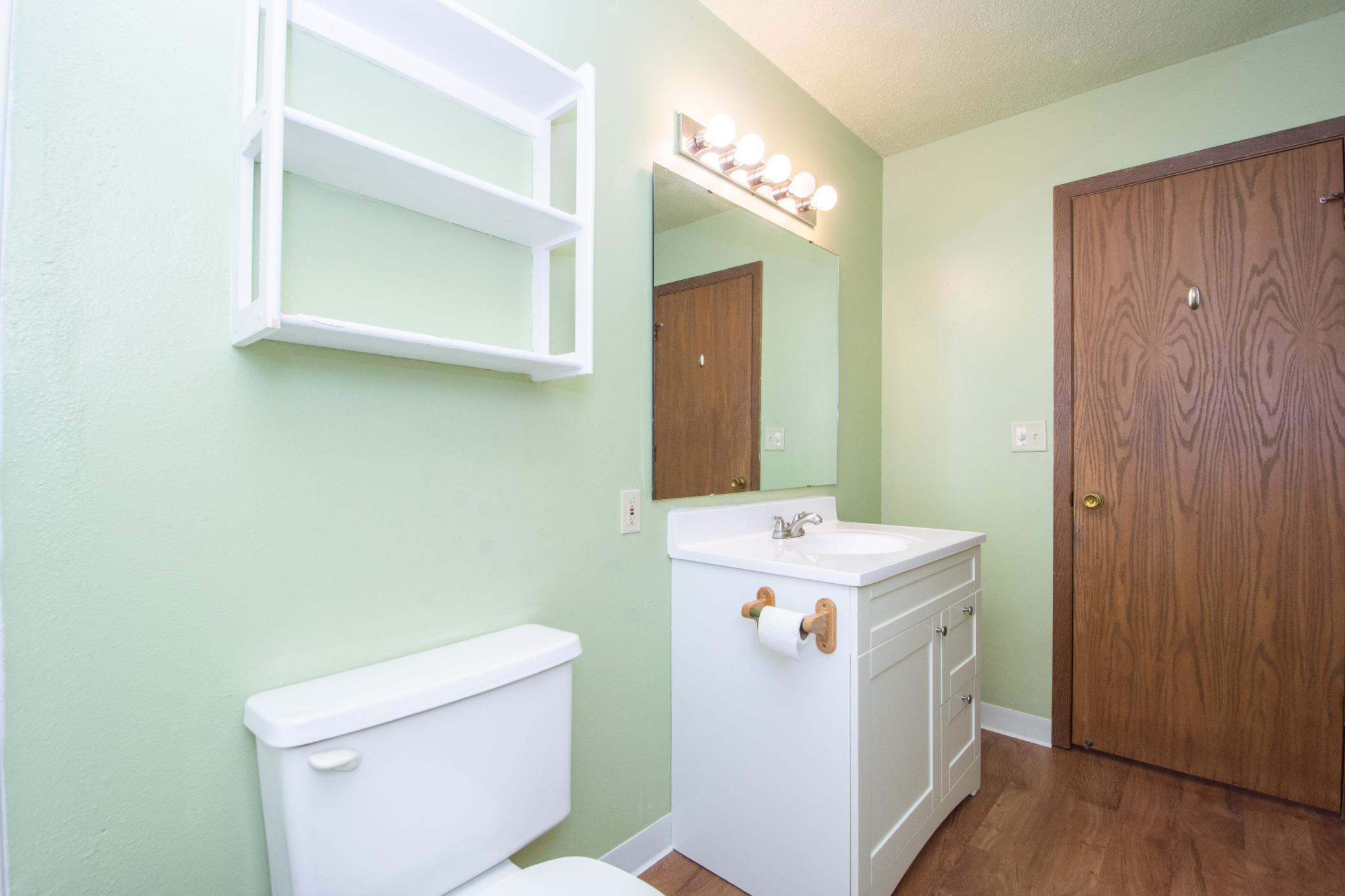 upper full bath