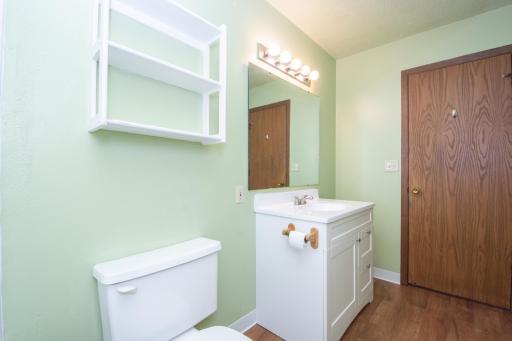 2231 32nd Avenue S, Fargo, ND 58103