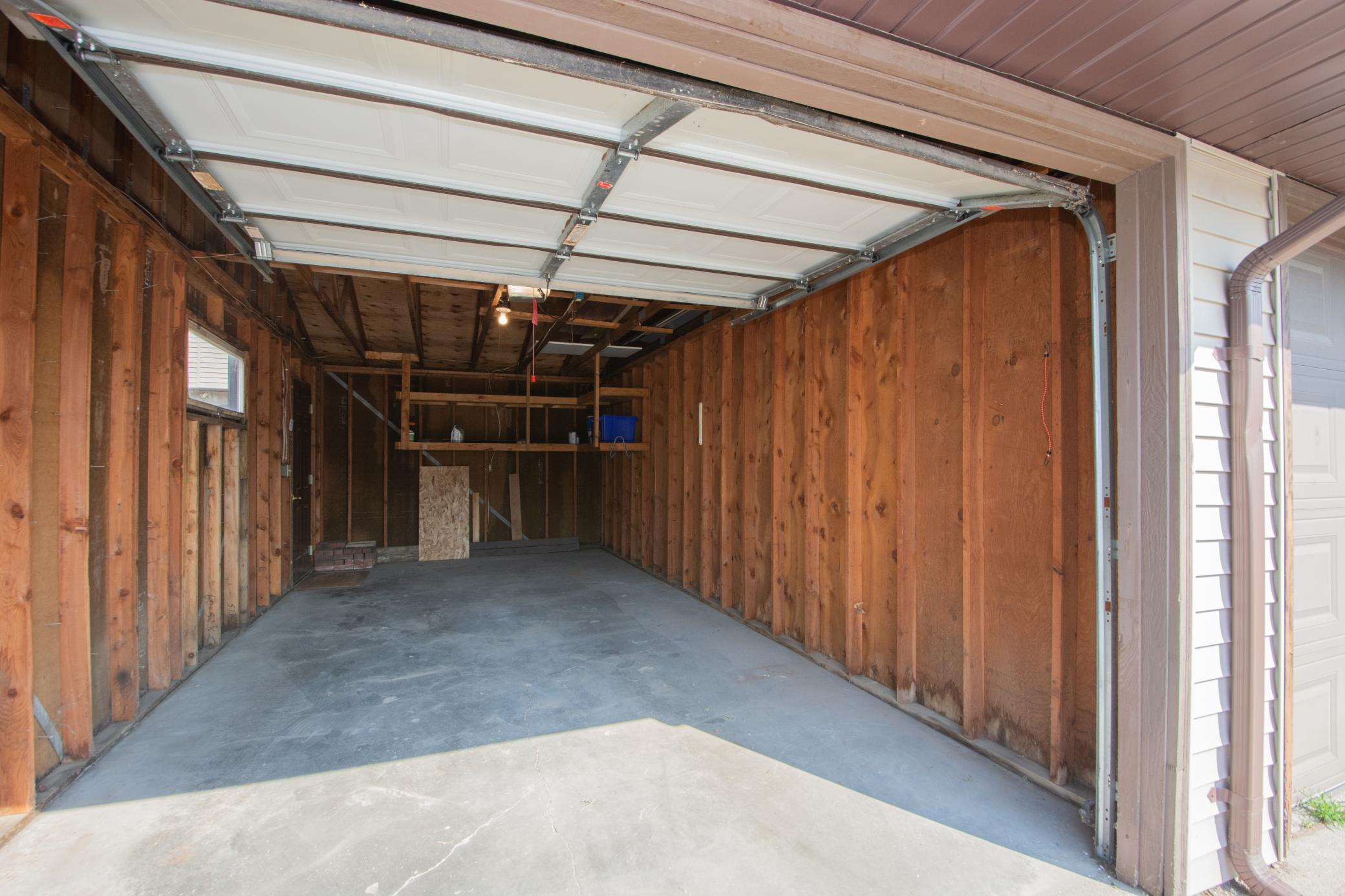 detached garage