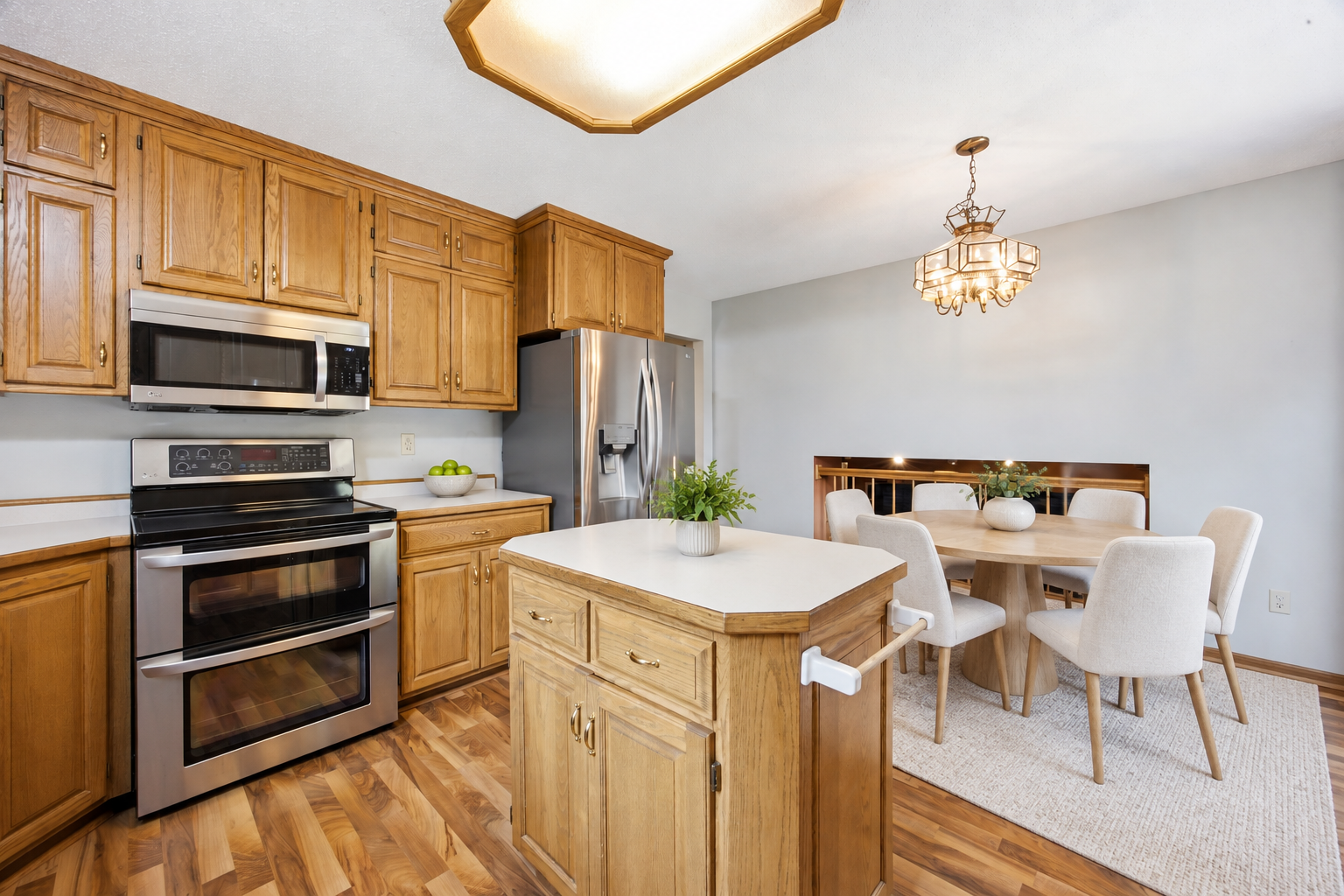 Kitchen - Digitally Staged