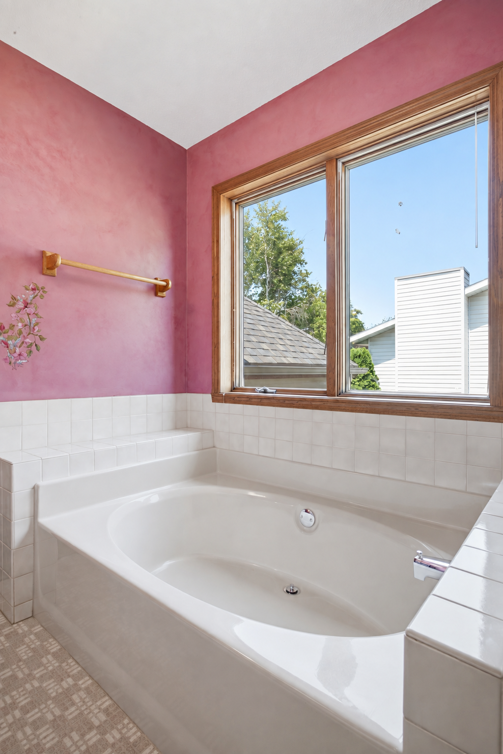 Master Bathroom Bathtub