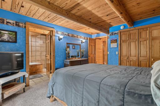 18-web-or-mls-1130-20th-ave.jpg