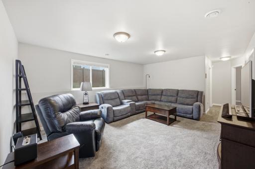 6717 71st Avenue S, Horace, ND 58047