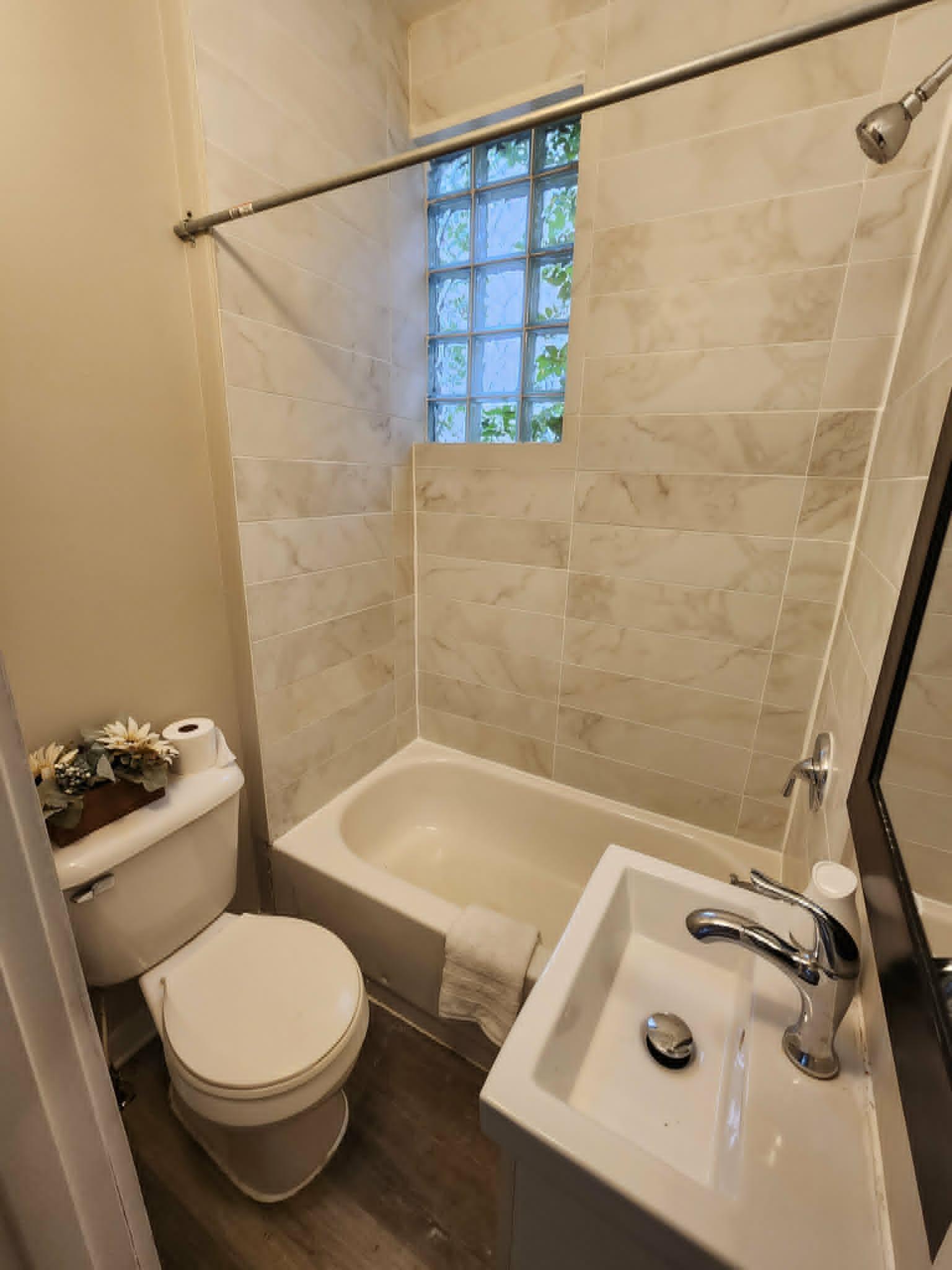 bath1.jpg