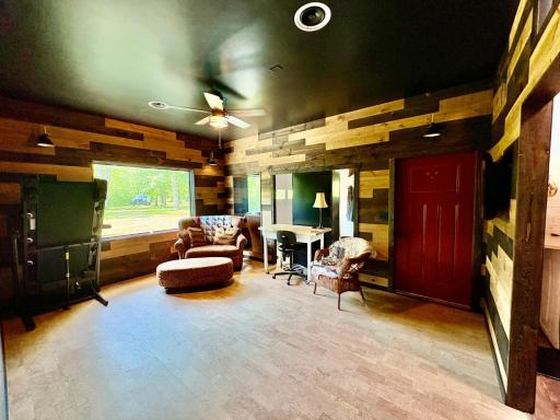 Lower living/exercise room