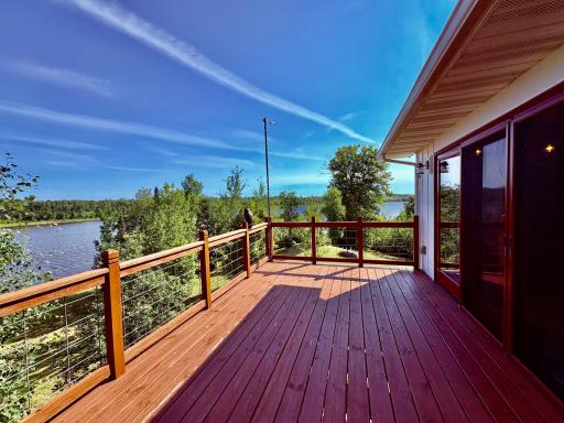 Panoramic Rainy River Views