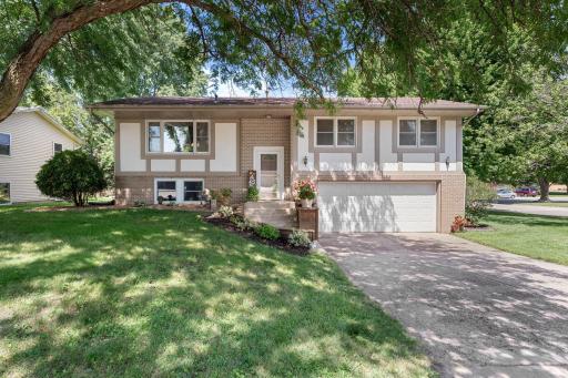 50 18th Place NE, Owatonna, MN 55060