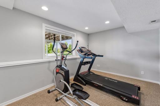 6025 Century Lane, Prior Lake, MN 55372