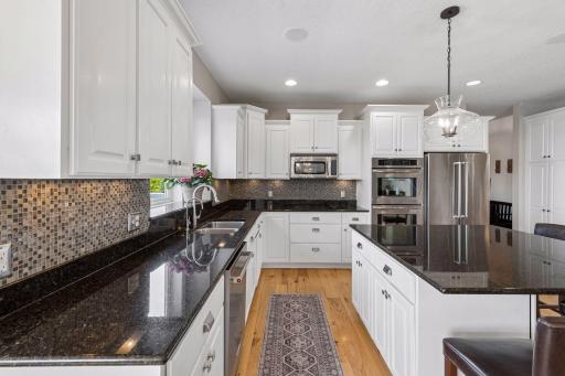 6025 Century Lane, Prior Lake, MN 55372