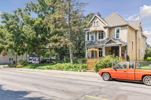 1506 Washington Street Northeast - Spacecrafting - 0009.jpg