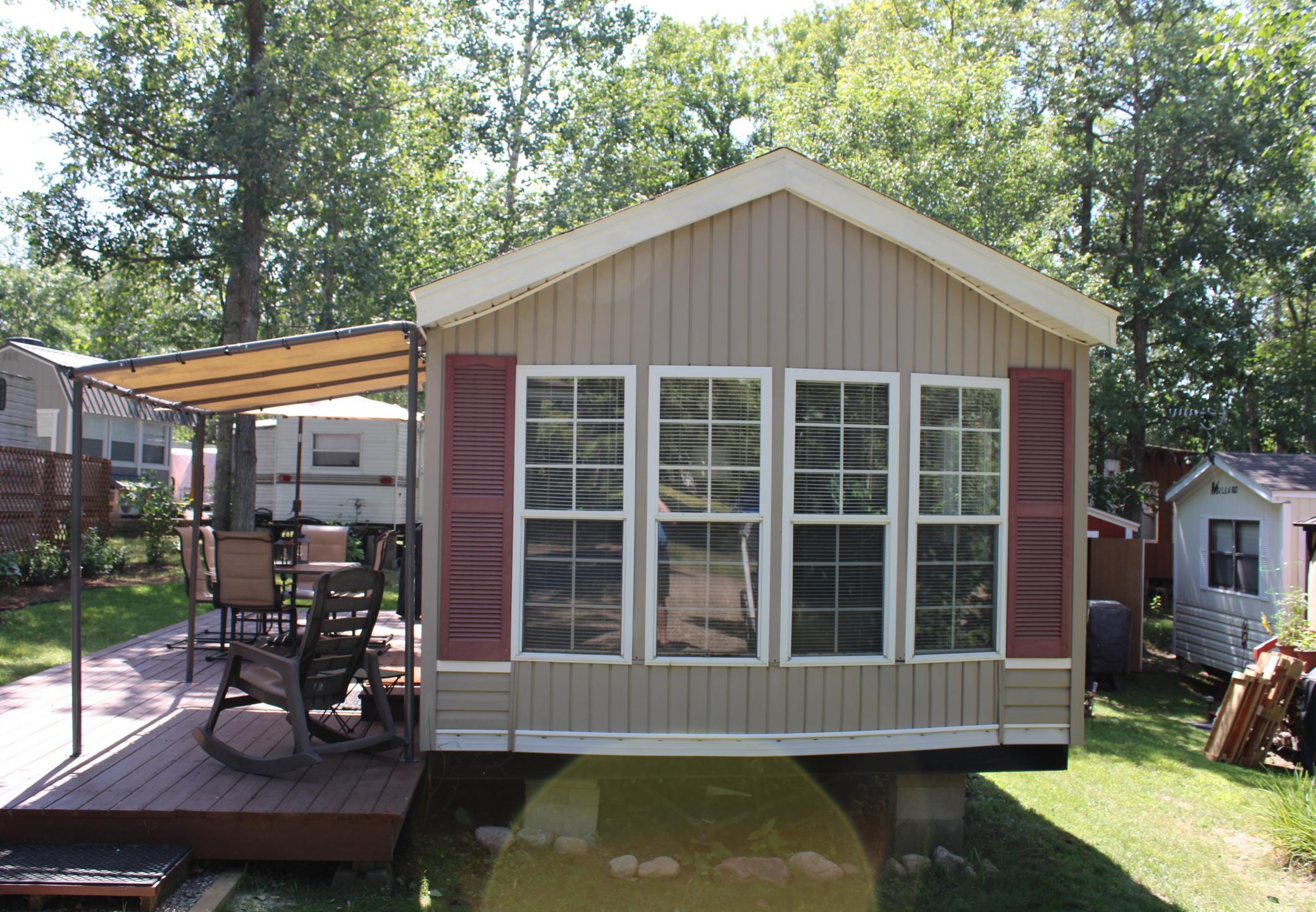 111Exteriorpicture1.JPG