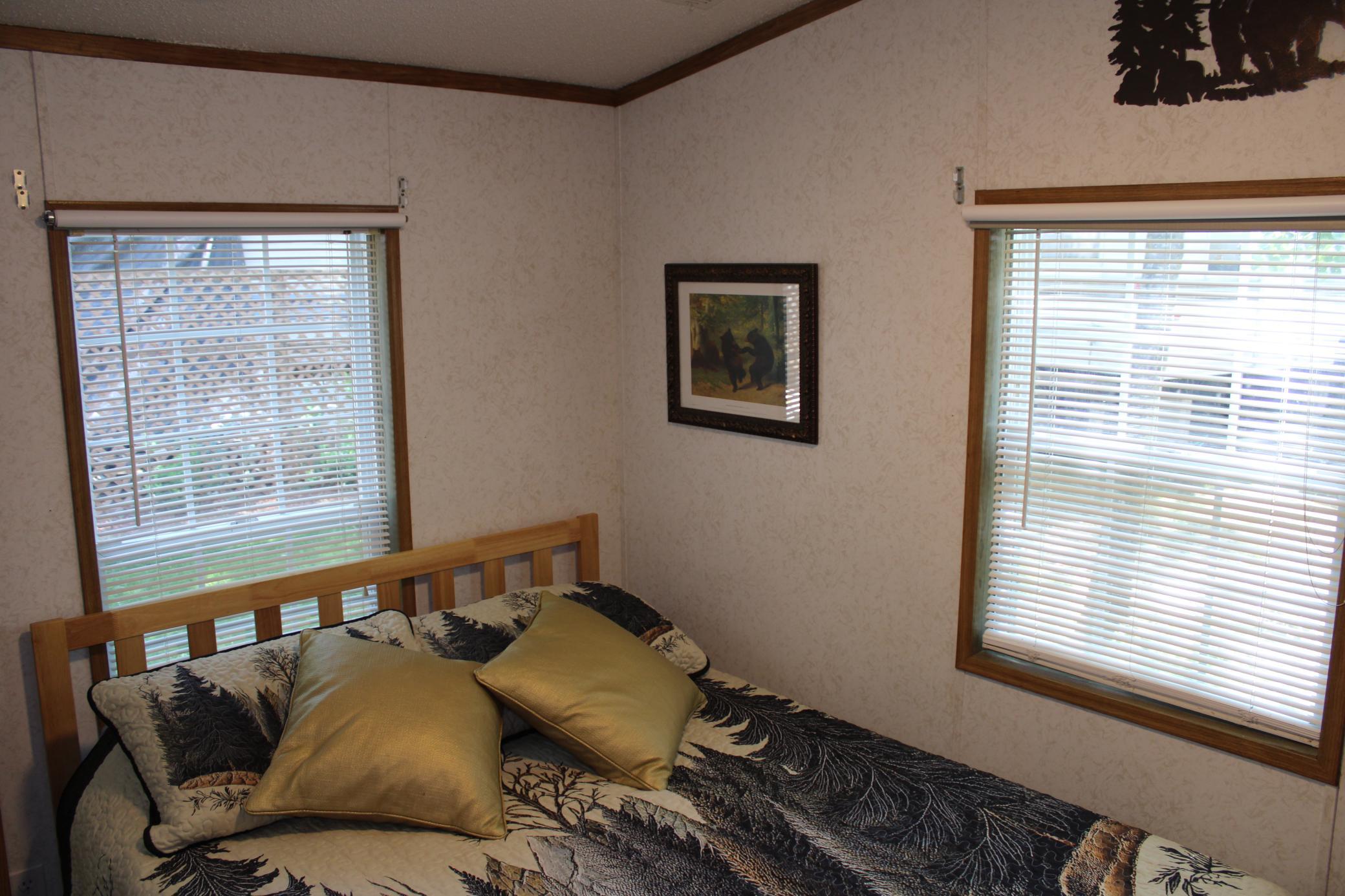 128bedroom.JPG