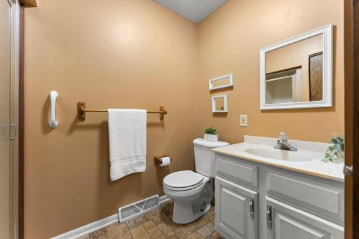 1232 Woodley Street E, Northfield, MN 55057