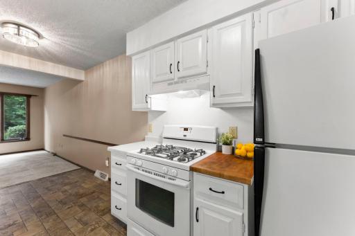 1232 Woodley Street E, Northfield, MN 55057