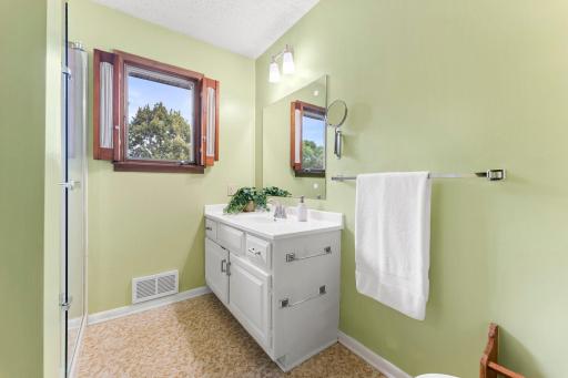 1232 Woodley Street E, Northfield, MN 55057