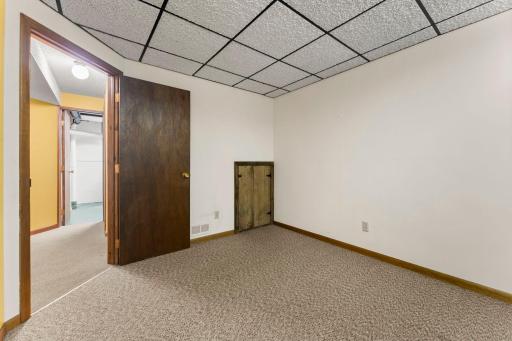 1232 Woodley Street E, Northfield, MN 55057