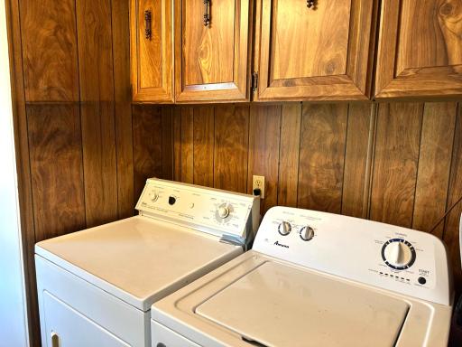 929 W Iowa Street, Lake City, MN 55041