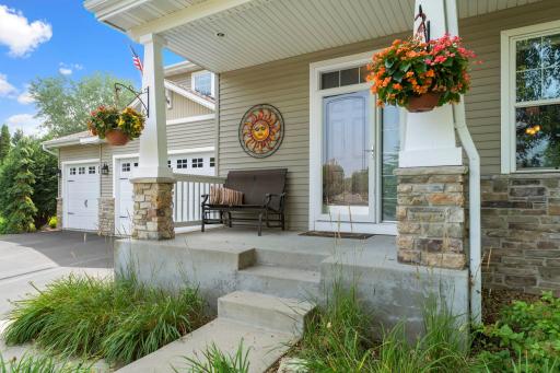 Curb appeal with the GREAT covered front porch!