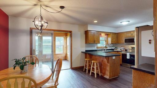 635-6th-Street-NW-Plainview-MN-8-Kitchen-635-6th-St-NW.jpg