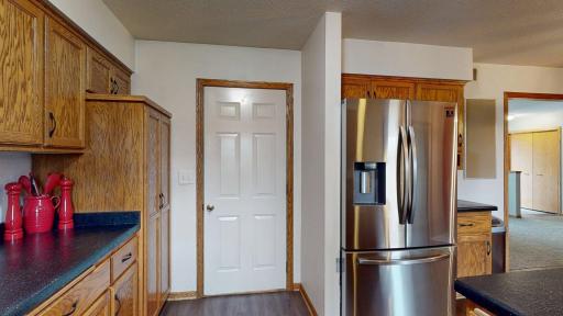 635-6th-Street-NW-Plainview-MN-12-Kitchen-635-6th-St-NW.jpg