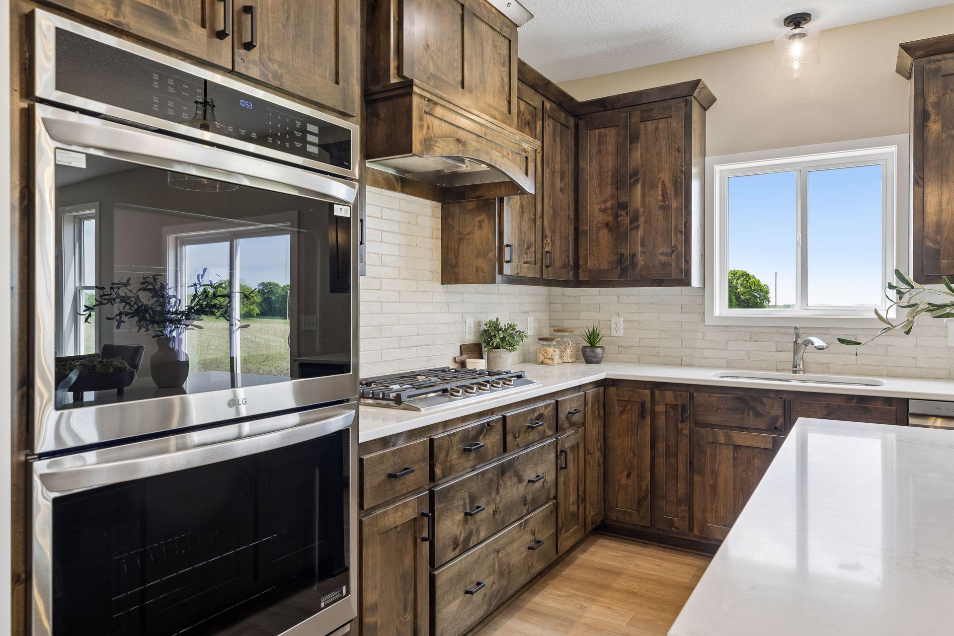 Whether you're hosting the holidays, meal prepping for the week, or baking your favorite treats, this double oven setup makes cooking for a crowd a breeze.