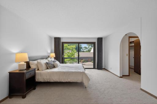 6066 Blake Ridge Road, Minneapolis, MN 55436
