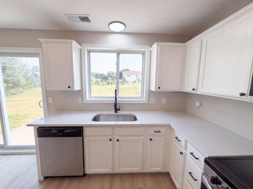 2197 11th Avenue SE, Cambridge, MN 55008
