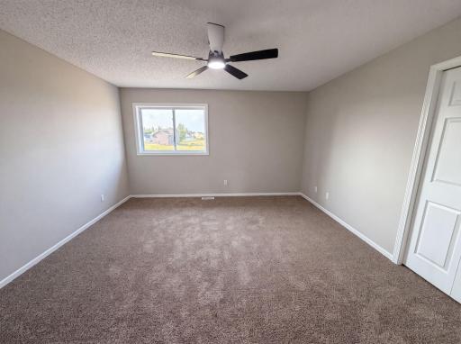 2197 11th Avenue SE, Cambridge, MN 55008