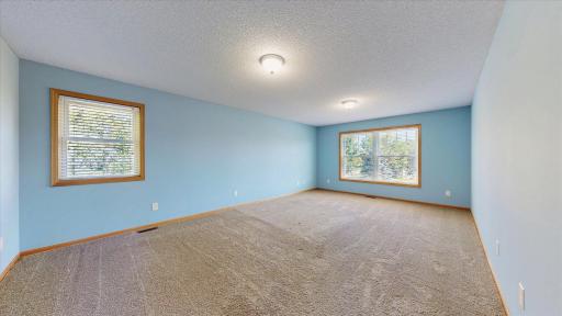 HUGE 22 X 16 Owners Suite