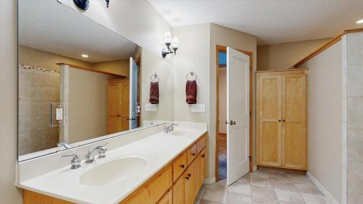 Sinks Owners Bath