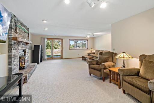27-web-or-mls-14690_Glenbrook_Ave_Hugo_MN_0047.jpg