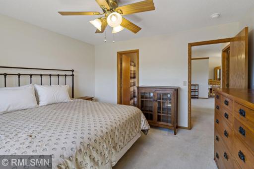 13-web-or-mls-14690_Glenbrook_Ave_Hugo_MN_0033.jpg