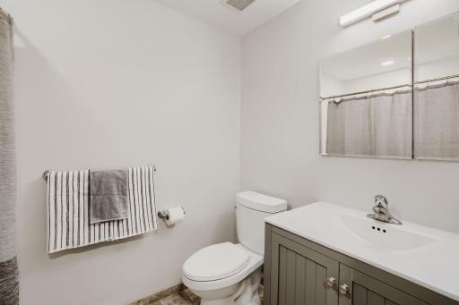 25253 W Comfort Dr - Web Quality - 024 - 21 Bathroom.jpg