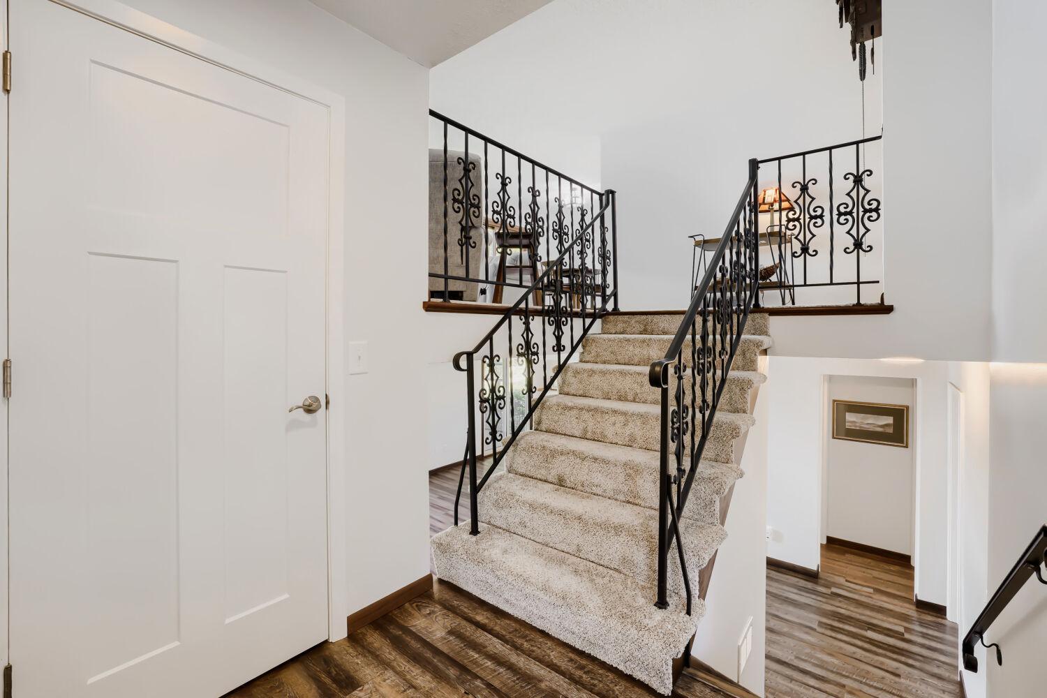 25253 W Comfort Dr - Web Quality - 008 - 05 Foyer.jpg