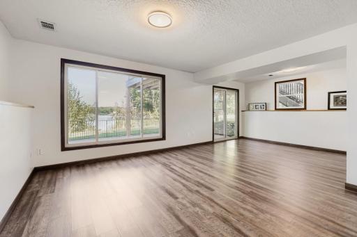 25253 W Comfort Dr - Web Quality - 009 - 06 Living Room.jpg