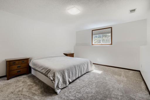 25253 W Comfort Dr - Web Quality - 020 - 17 Primary Bedroom.jpg