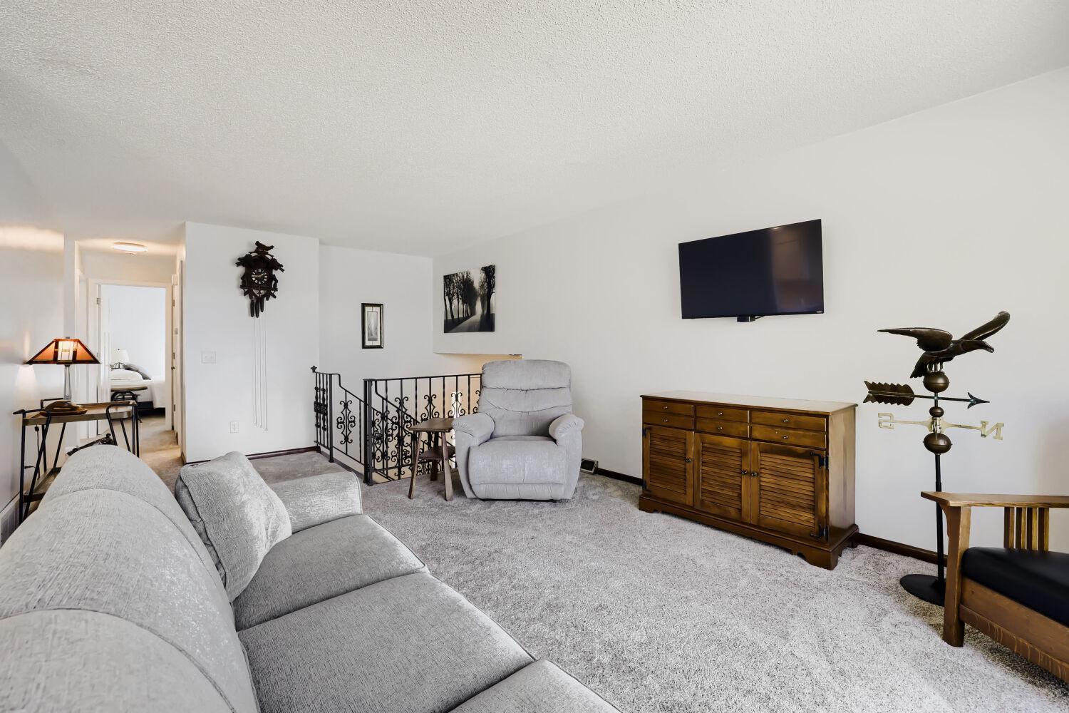25253 W Comfort Dr - Web Quality - 019 - 16 Family Room.jpg