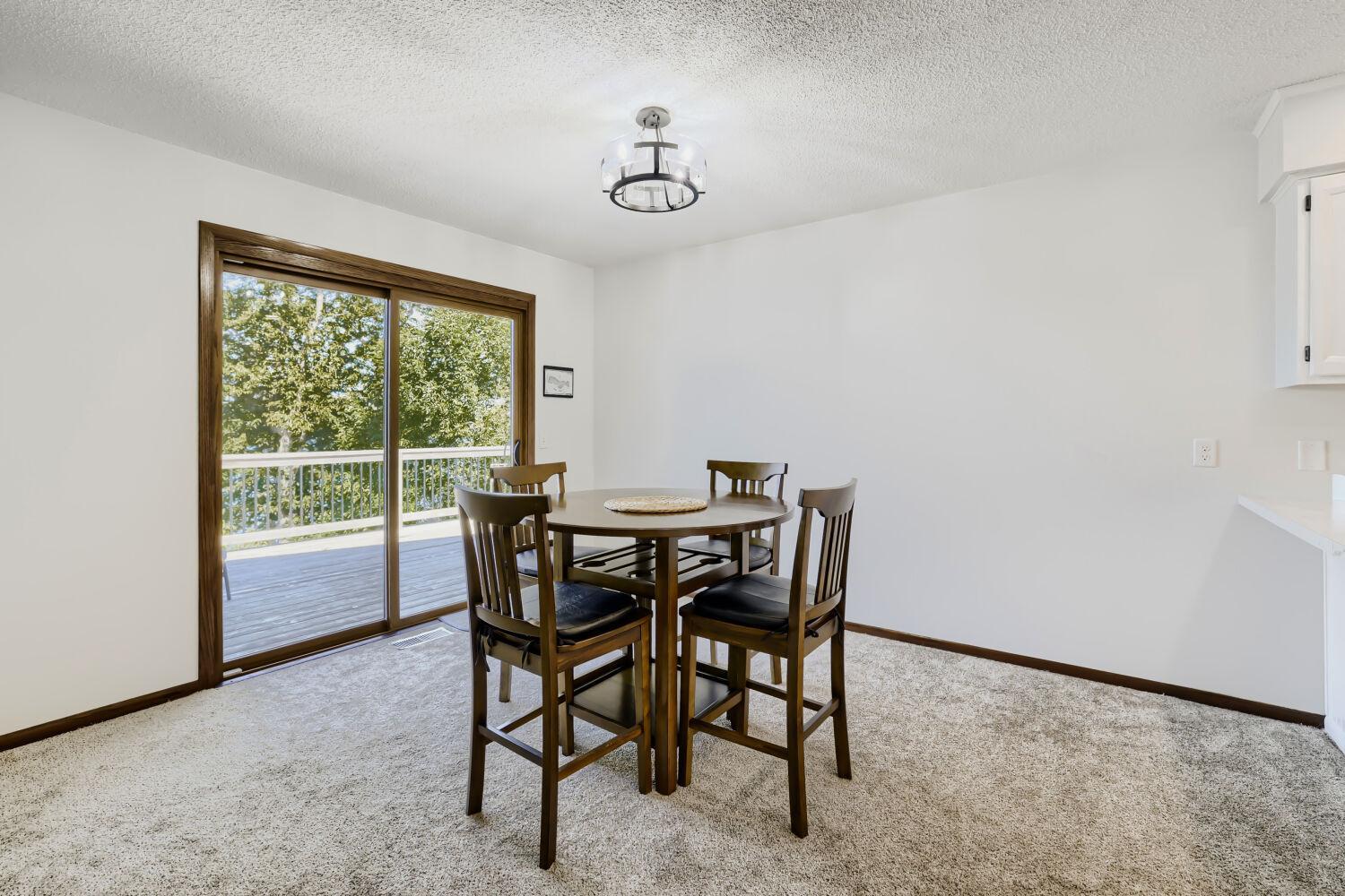 25253 W Comfort Dr - Web Quality - 013 - 10 Dining Room.jpg