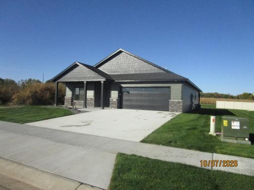 1804 Sunny Place SE, Pine Island, MN 55963