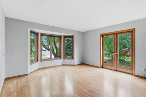 1467 Kings Crest, Eagan, MN 55122