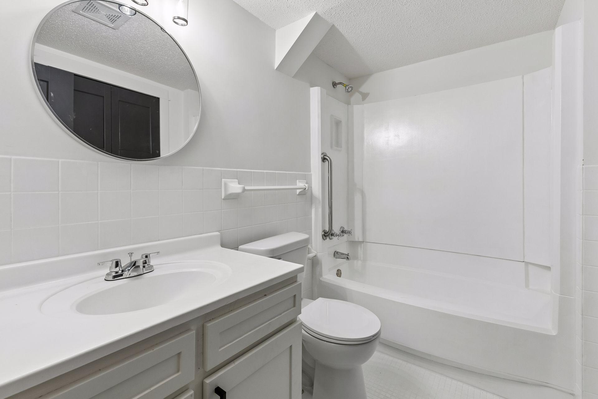Lower Level Full Bathroom